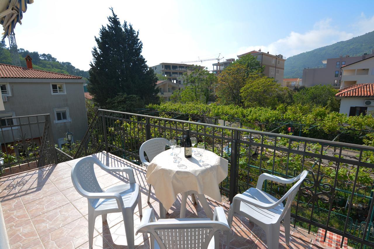 Petrovac Apartments Jovana מראה חיצוני תמונה