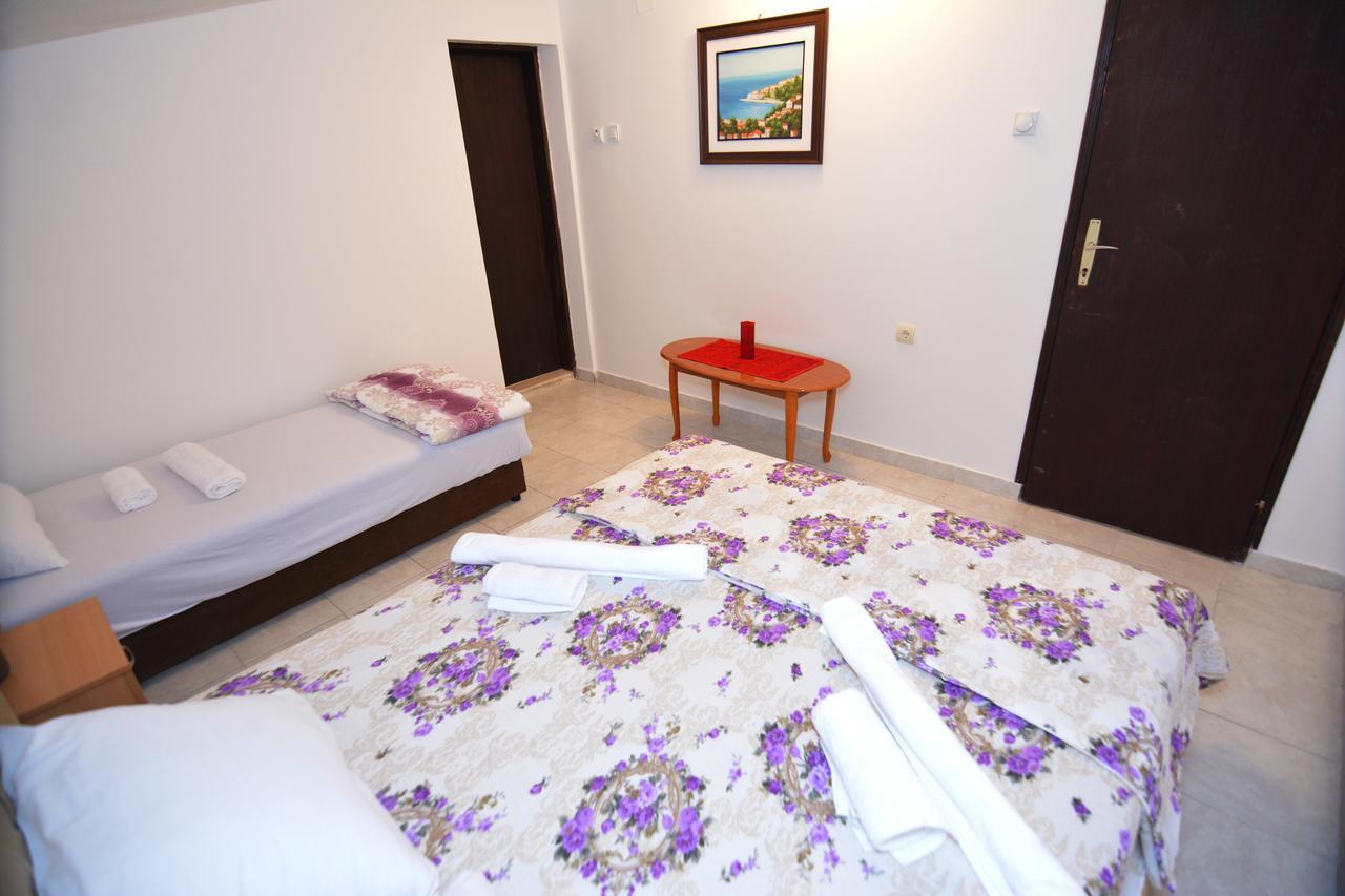 Petrovac Apartments Jovana מראה חיצוני תמונה