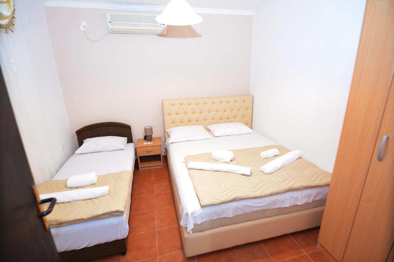 Petrovac Apartments Jovana מראה חיצוני תמונה