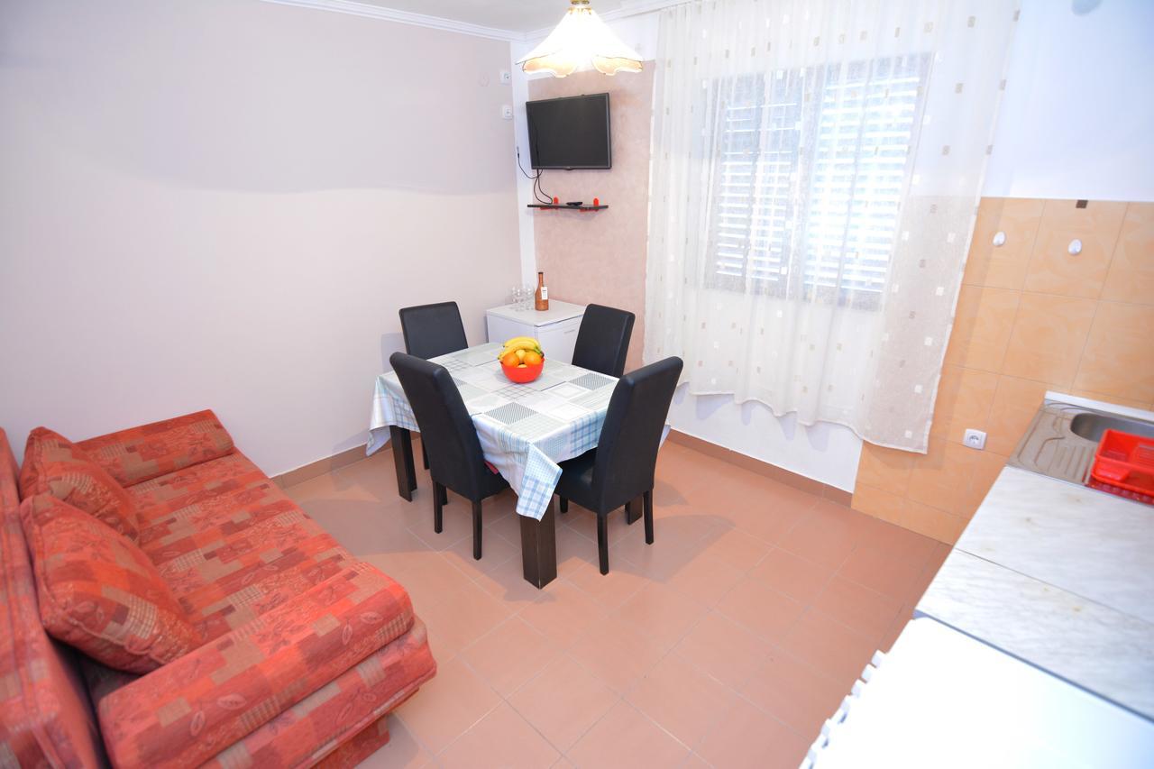 Petrovac Apartments Jovana מראה חיצוני תמונה
