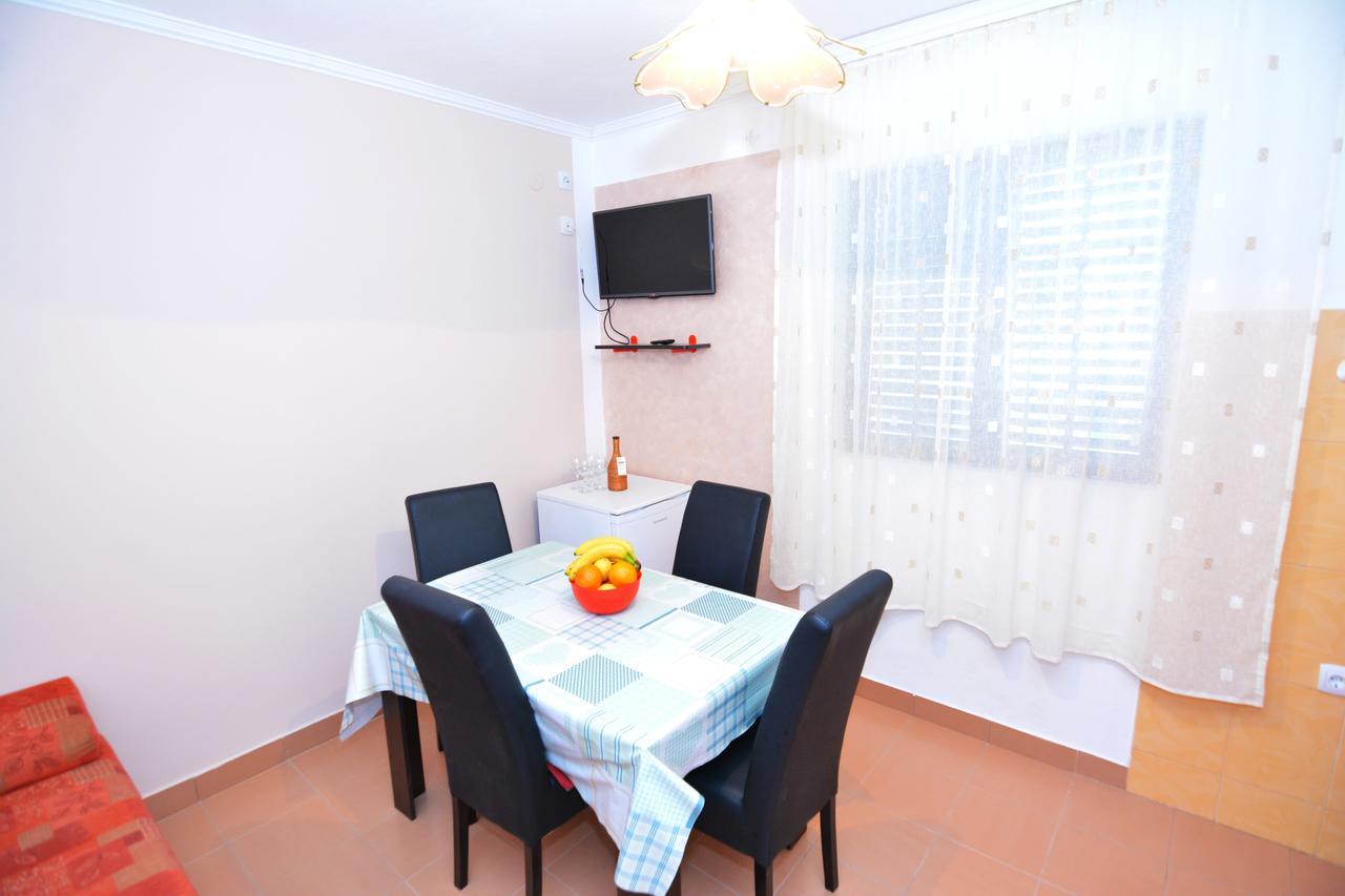 Petrovac Apartments Jovana מראה חיצוני תמונה